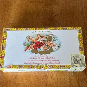 La Gloria Cubana Cigar Box